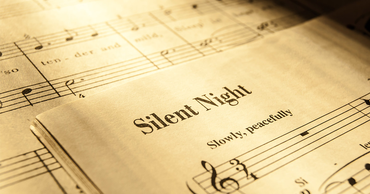 ตำนานเพลง Silent Night เกิดขึ้นที่บ้านคนตัดฟืน ในค่ำคืนคริสต์มาสอีฟ