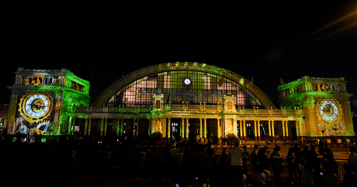 ตีตั๋ว สถานีรถไฟหัวลำโพง กับประวัติศาสตร์ยามค่ำคืนในโปรเจ็กต์ Living Old Building