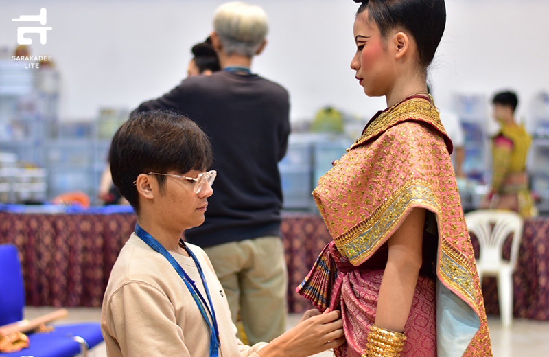 “คนโขน” 